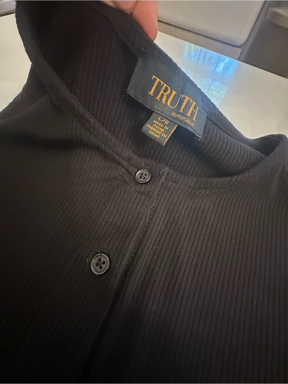 Truth Black Ribbed Button-Front Tank - Picture 2 of 4